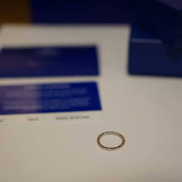 Tacori Women's Platinum Sculpted Crescent Wedding Band 1.5mm Size 4.5 - Picture 7 of 8